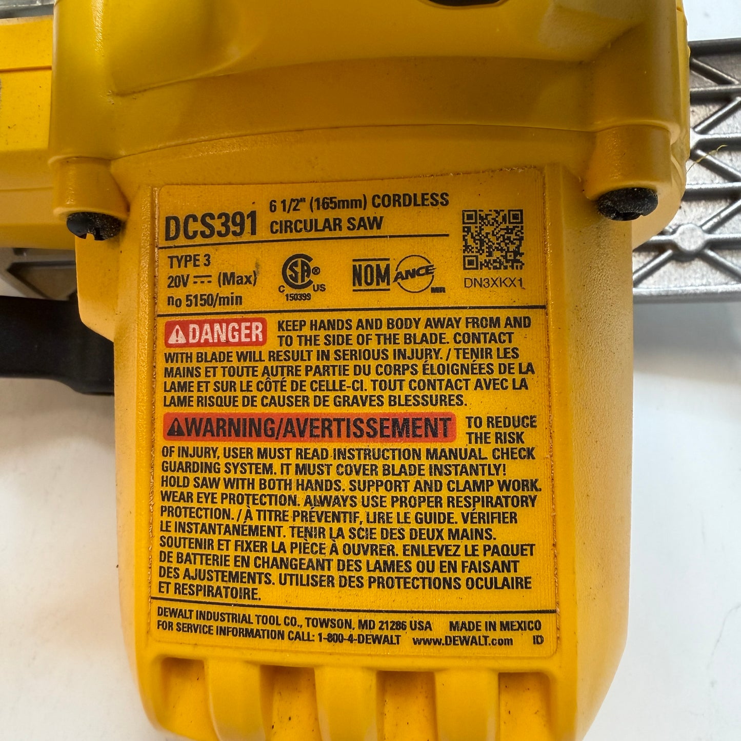 DeWalt DCS391 Circular Saw