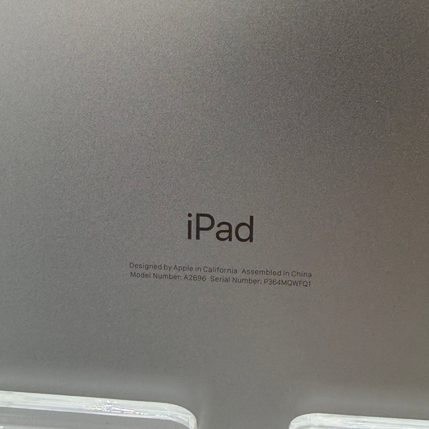 Apple iPad (10th Gen) A2696 256GB Silver With Box