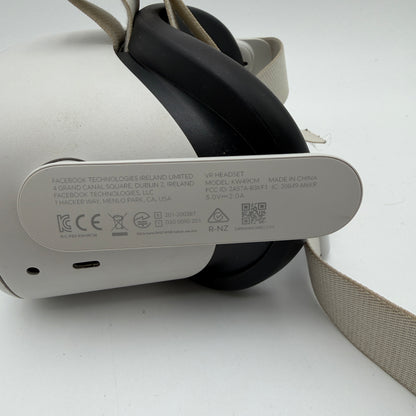 Oculus Quest 2 128GB Video Game System White Used