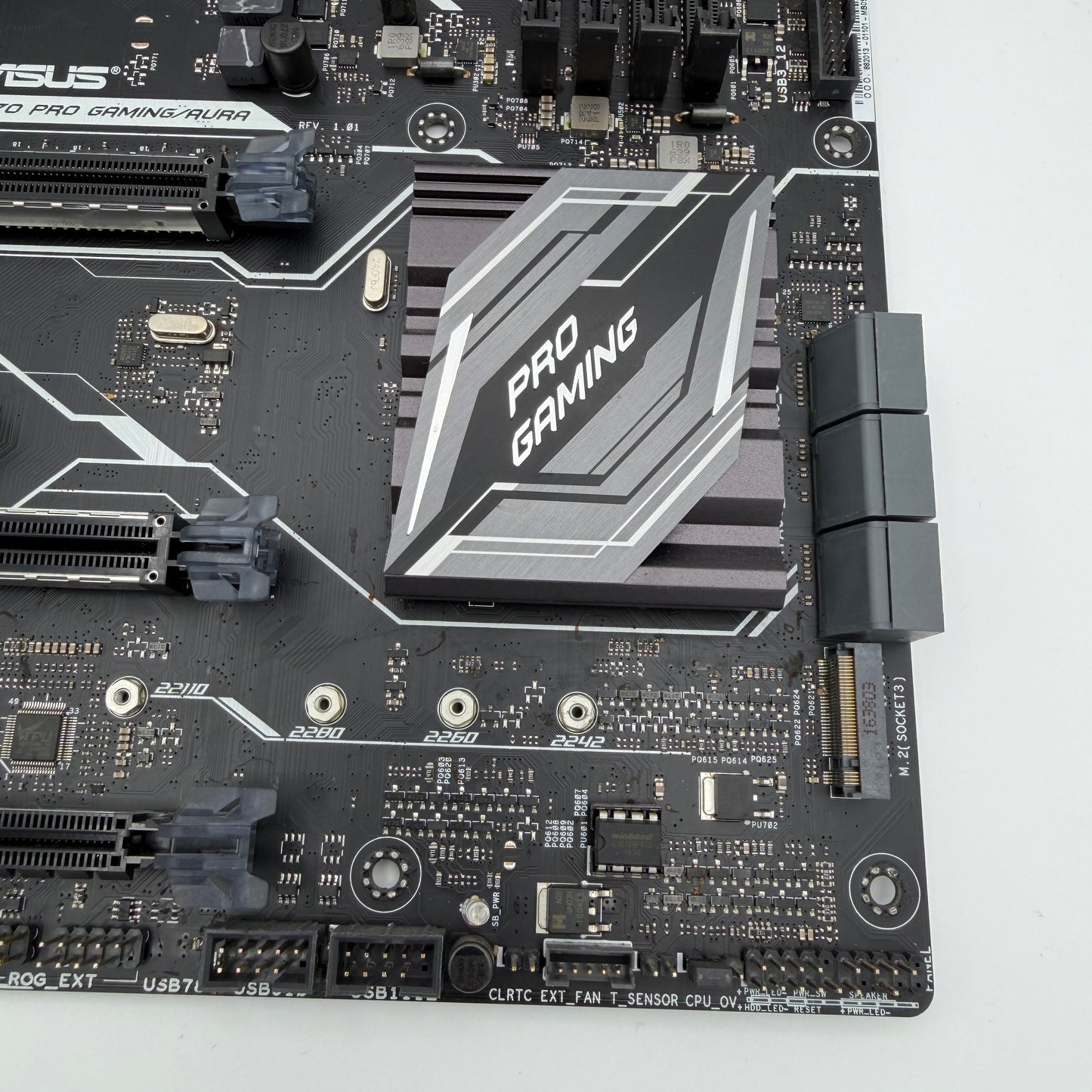 Asus Z170 Pro Gaming/ Aura Motherboard - Black - Used