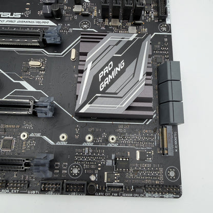 Asus Z170 Pro Gaming/ Aura Motherboard - Black - Used
