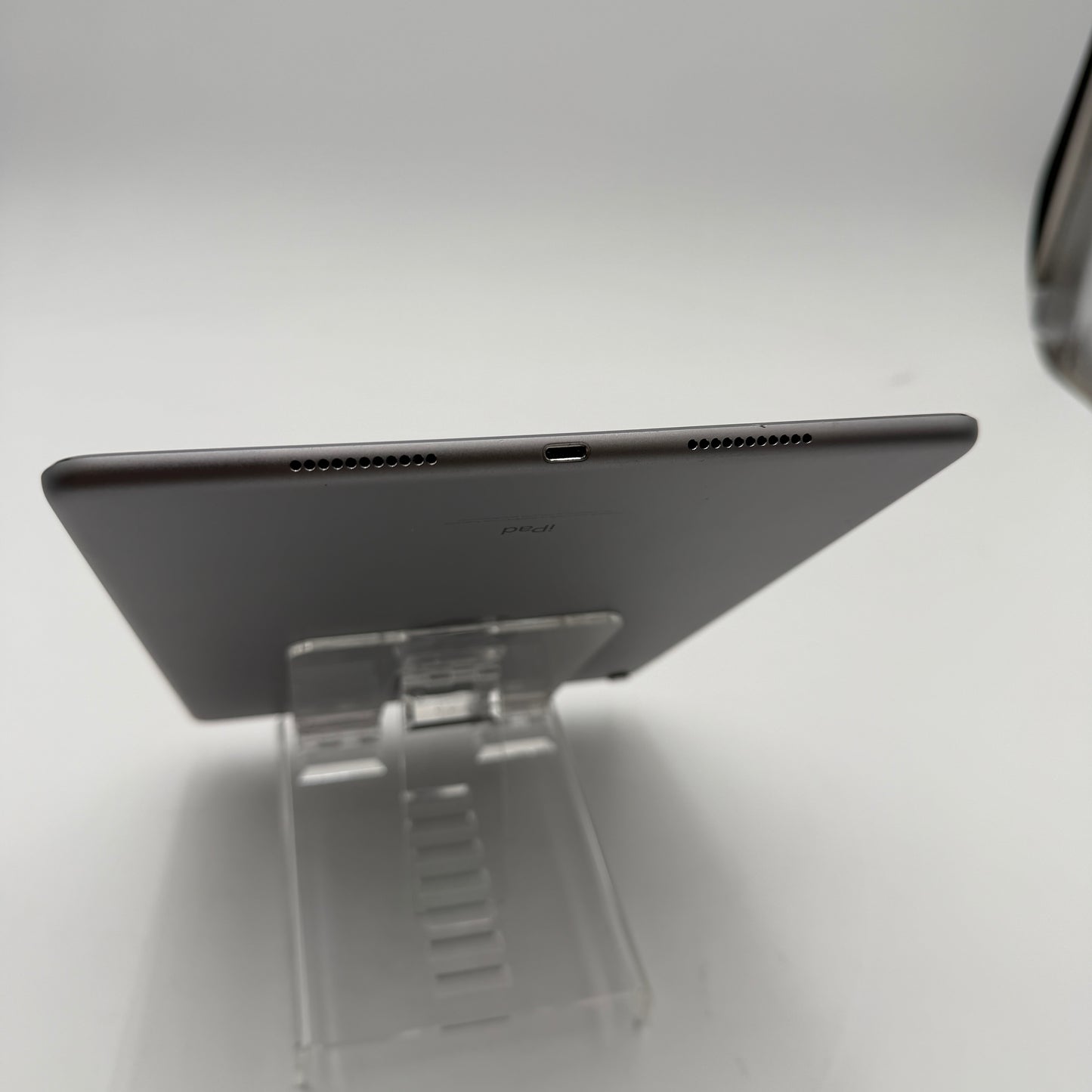 Apple iPad Pro 10.5-inch A1709 64GB Cellular Unlocked Silver Used With Box