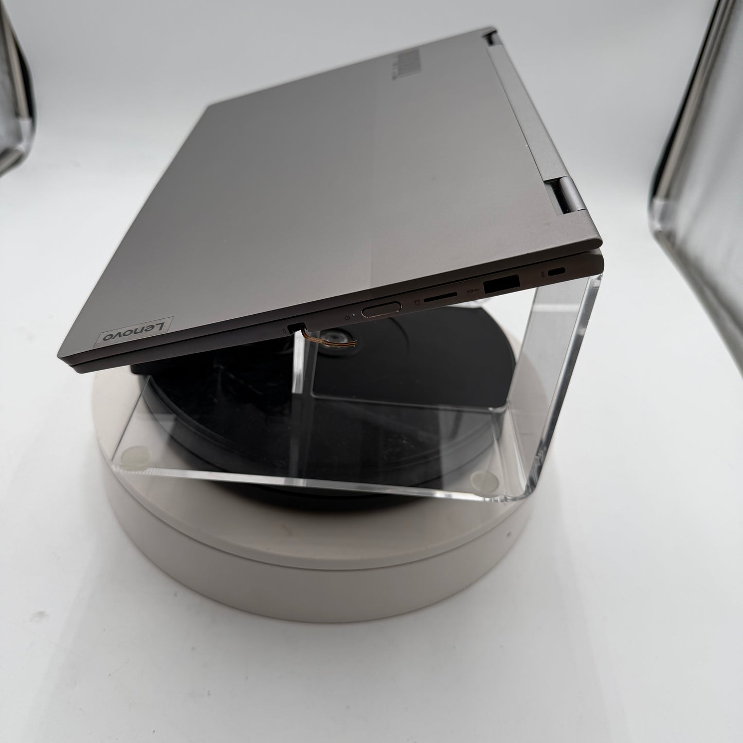 Lenovo ThinkBook 14s Yoga ITL 14" Intel Core i5-1135G7 8GB 256GB READ