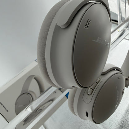 Bose QuietComfort Headphones 5V White Smoke with Box