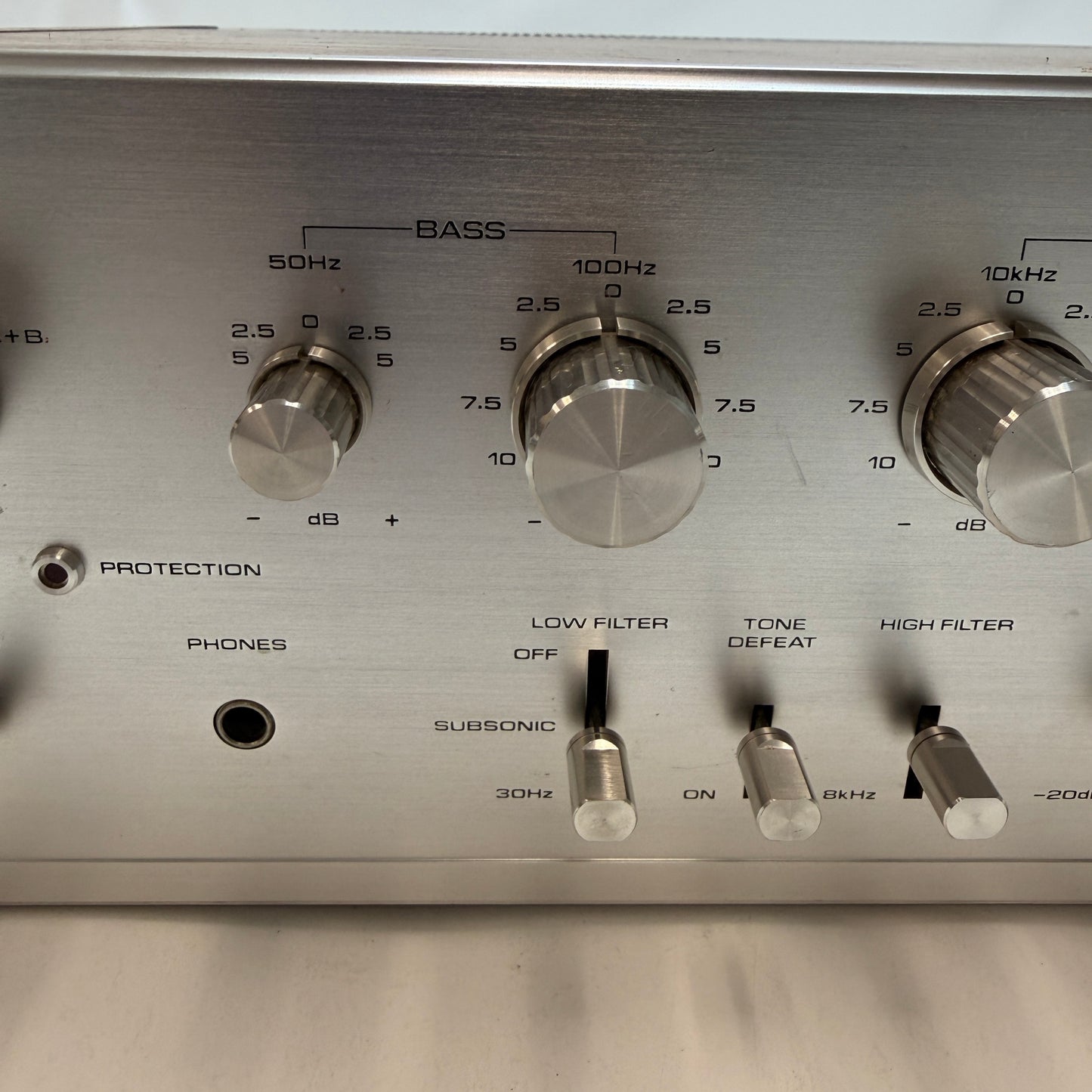 Vintage Pioneer SA-8100 Stereo Integrated Amplifier READ