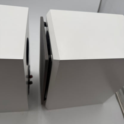 Dynaudio Emit 10 Bookshelf Speakers Pair - White Satin MINTY