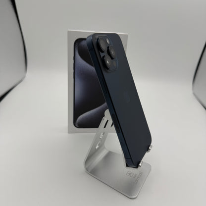 Unlocked Apple iPhone 15 Pro Max 256GB Blue