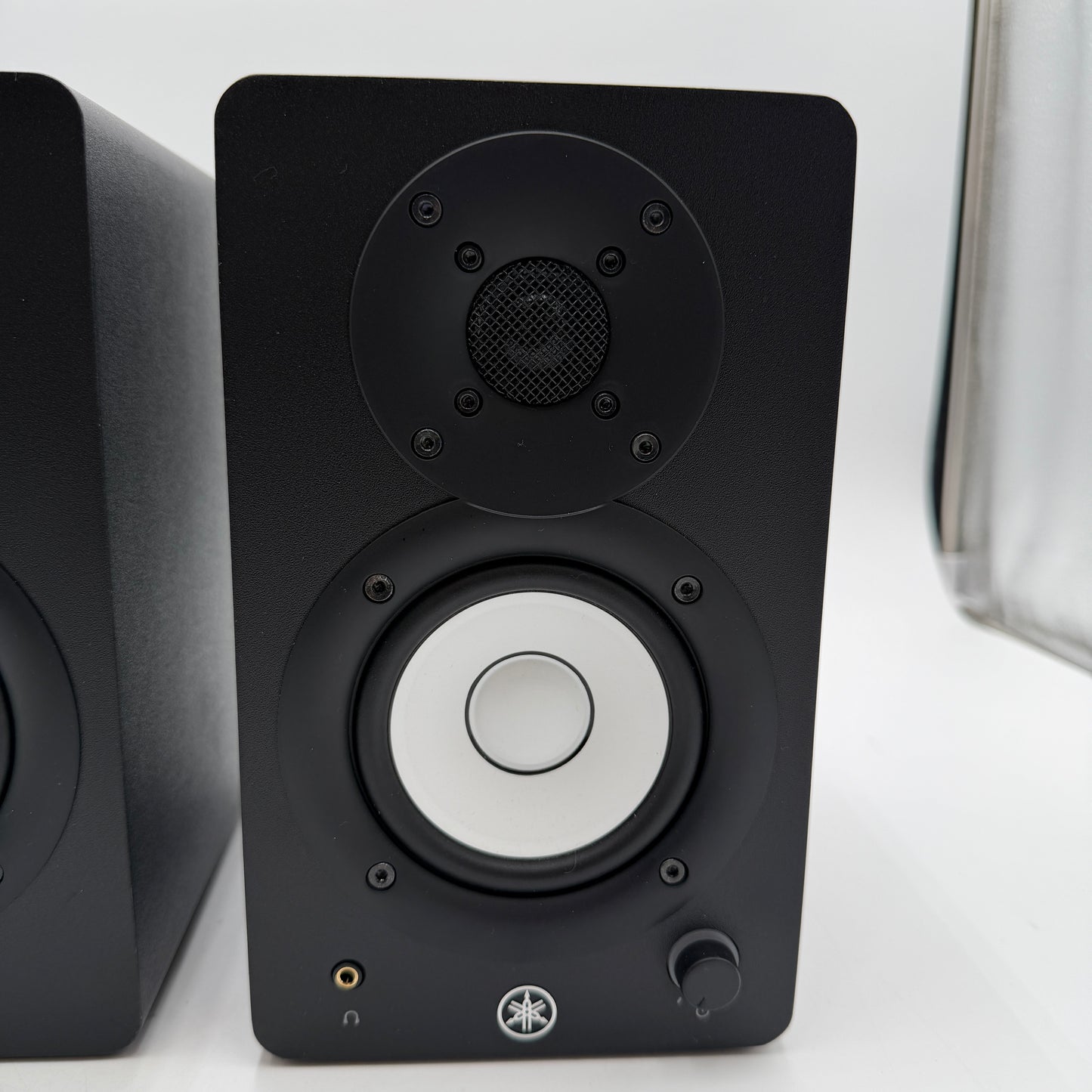 Yamaha HS3 Studio Monitor Speakers with Extras
