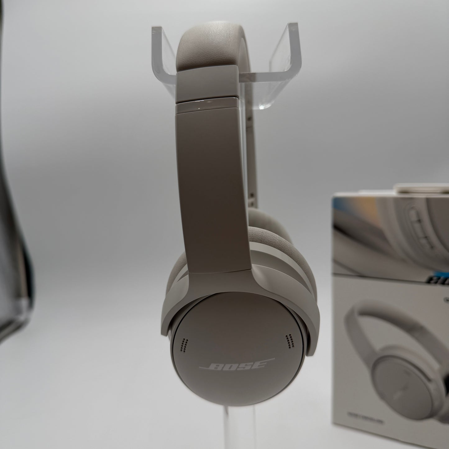 Bose QuietComfort Headphones 5V White Smoke with Box