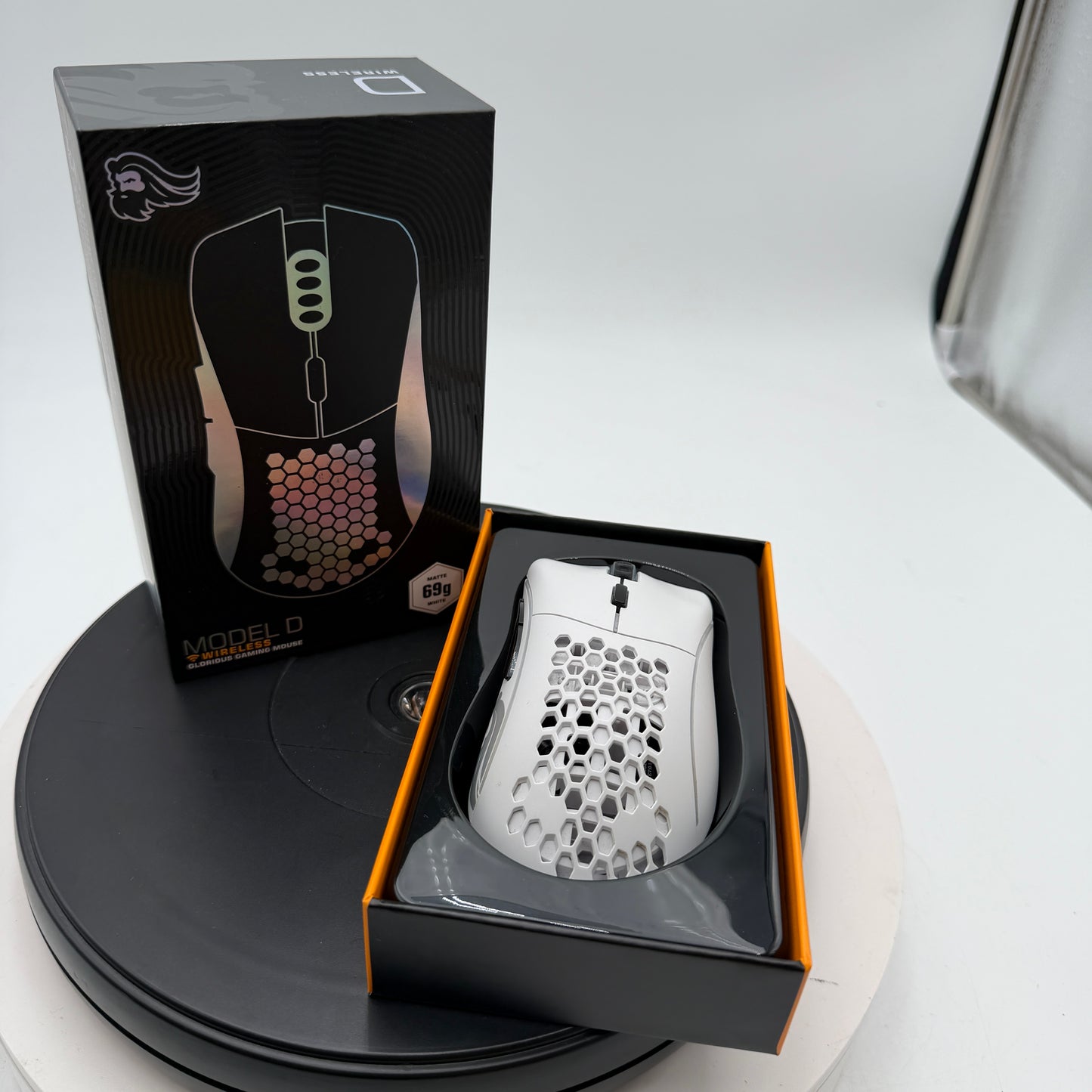 Glorious PC Gaming Model D Gaming Mouse - Gloss White, 69g Lightweight