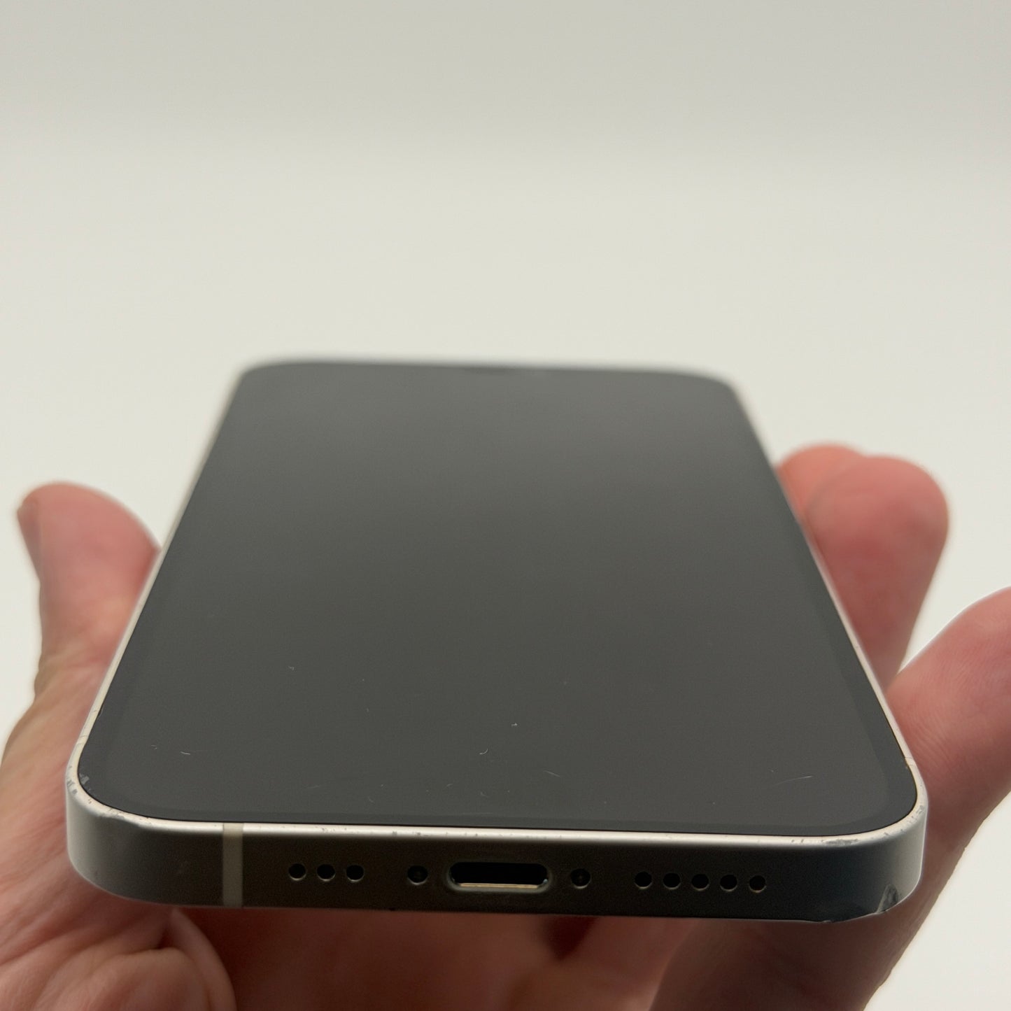 Unlocked Apple iPhone 12 256GB White READ