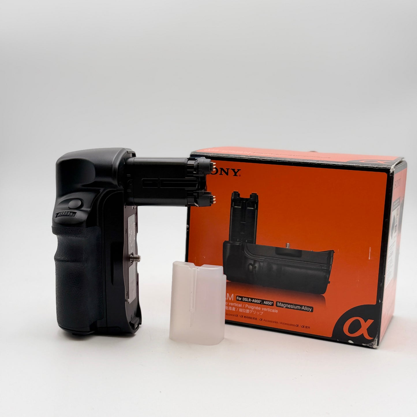 Sony VG-C90AM Vertical Battery Grip for A900 A850 Digital Cameras - NEVER USED