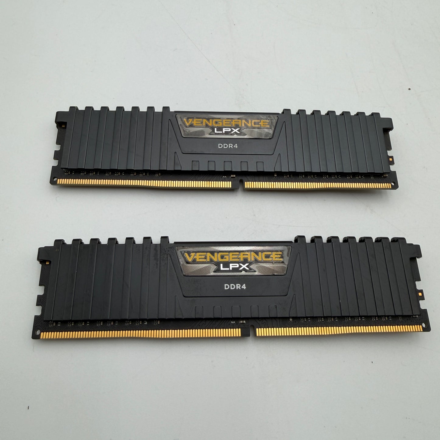 Crossair Vengeance LPX 16GB (2 x 8GB) PC4-28800 DDR4-3600 Memory