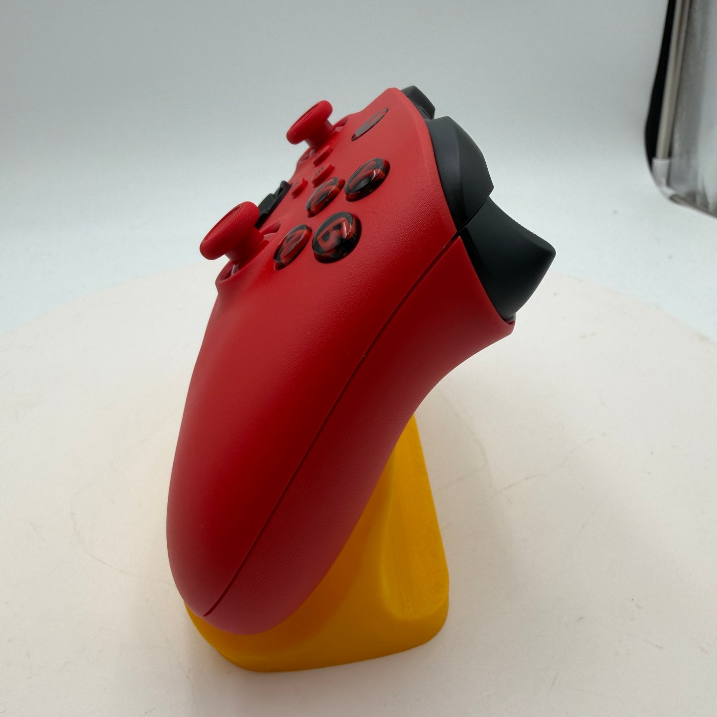 Microsoft Xbox Series Wireless Controller Model 1914 - Red