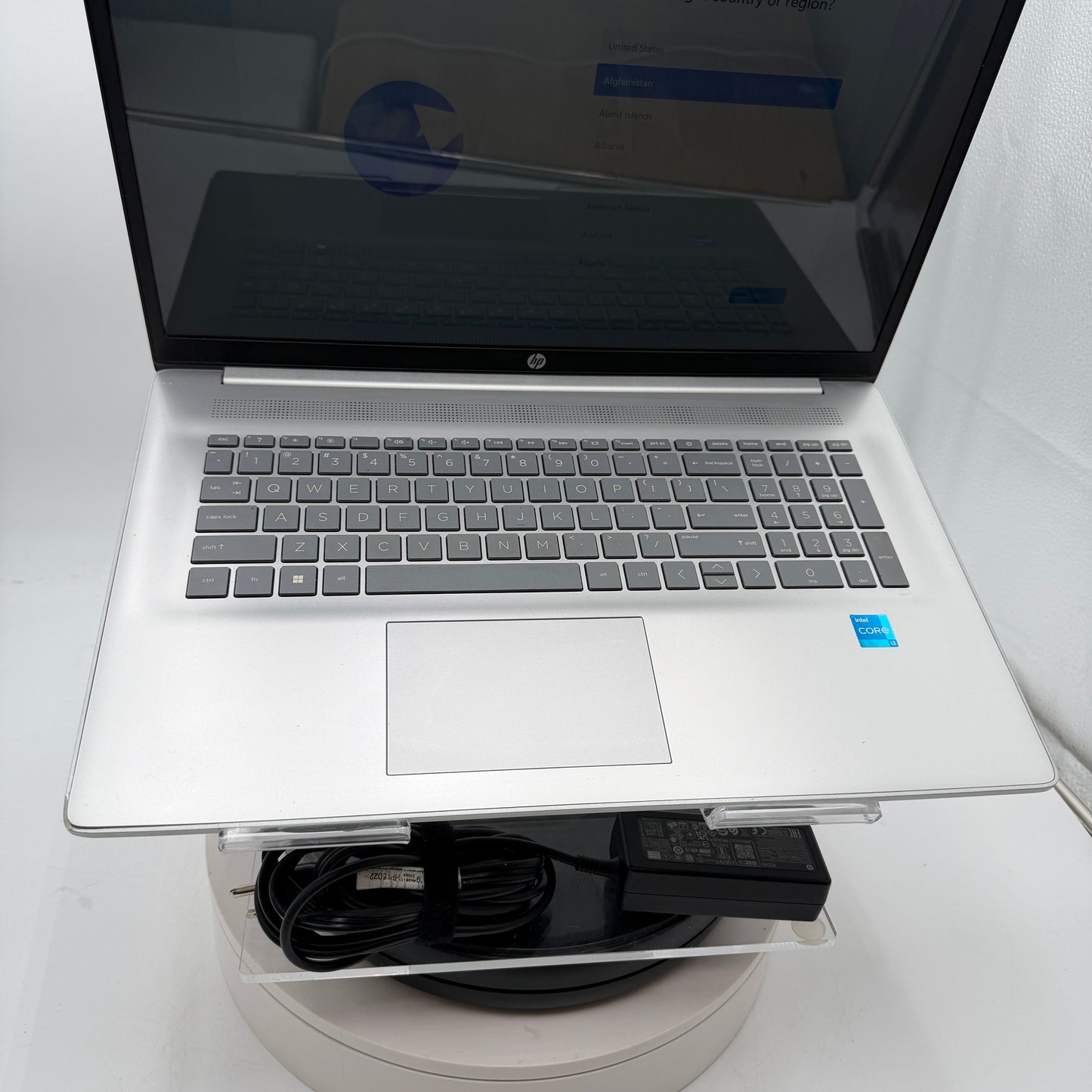 HP 17-cn0xxx 17-inch Laptop Core i3 8GB RAM 256GB Silver