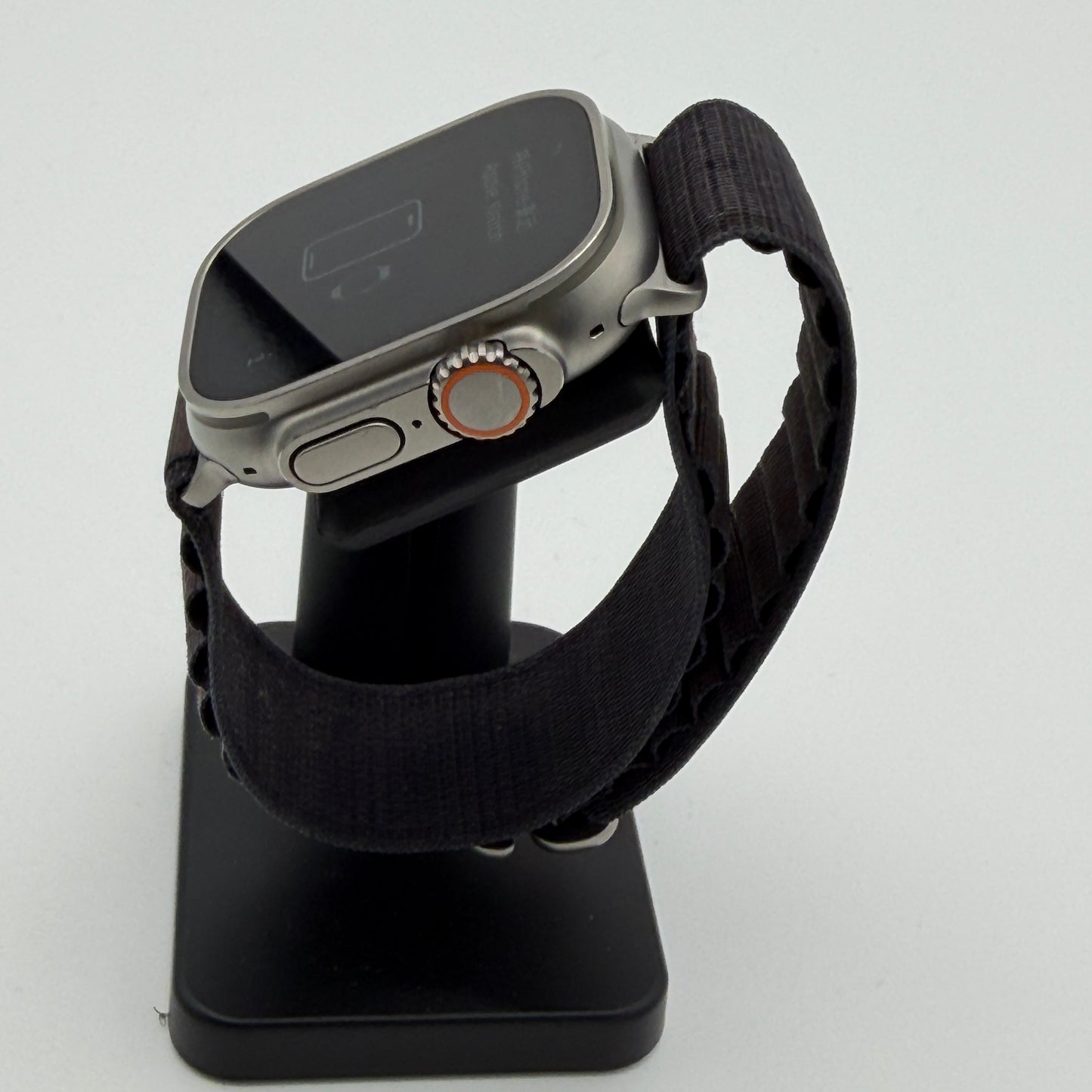 Apple Watch Ultra A2622 (2022) 49mm Silver Titanium GPS + Cellular Smart Watch with Alpine Loop