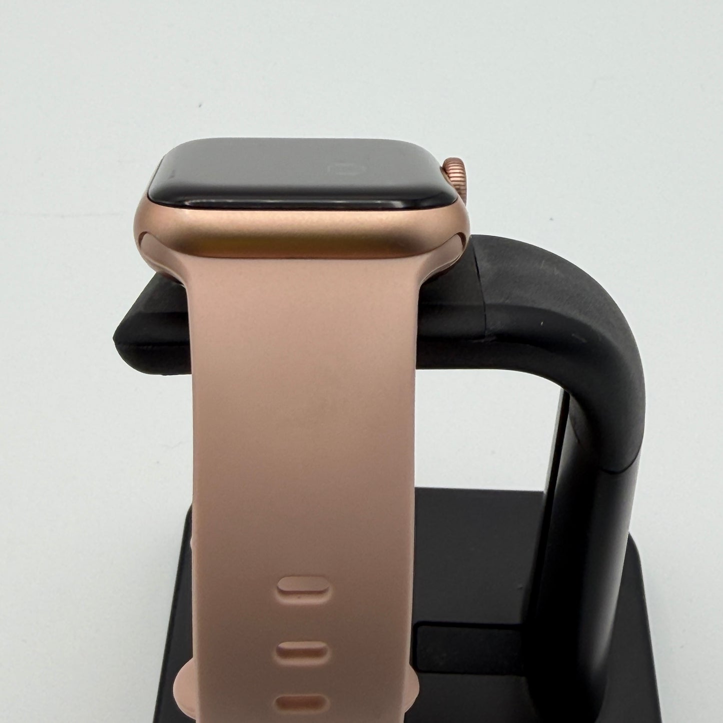 Apple Watch SE Cellular A2353 40mm Rose Gold Aluminum GPS + Cellular Smart Watch