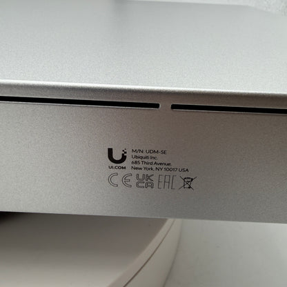 Ubiquiti UDM-SE Dream Machine Special Edition UniFi OS Console Security Gateway - Silver