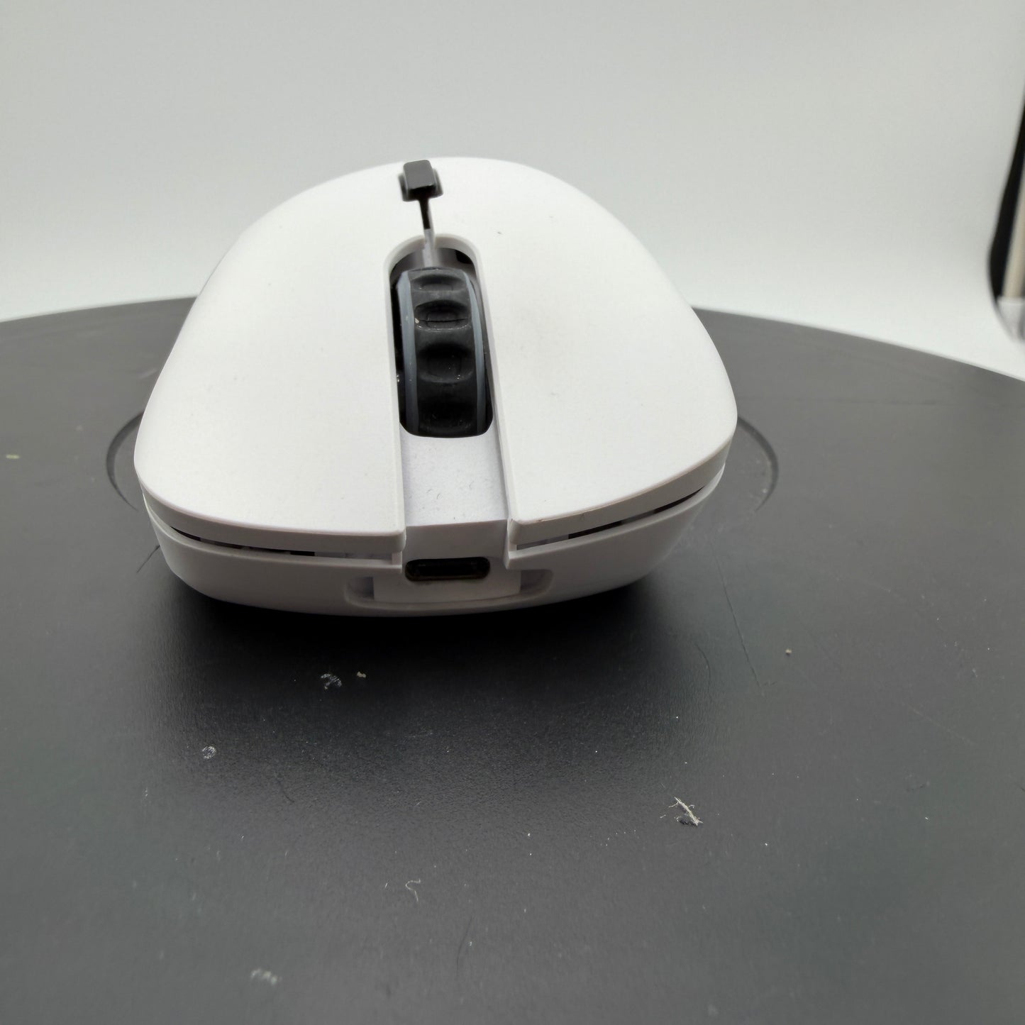 Glorious PC Gaming Model D Gaming Mouse - Gloss White, 69g Lightweight