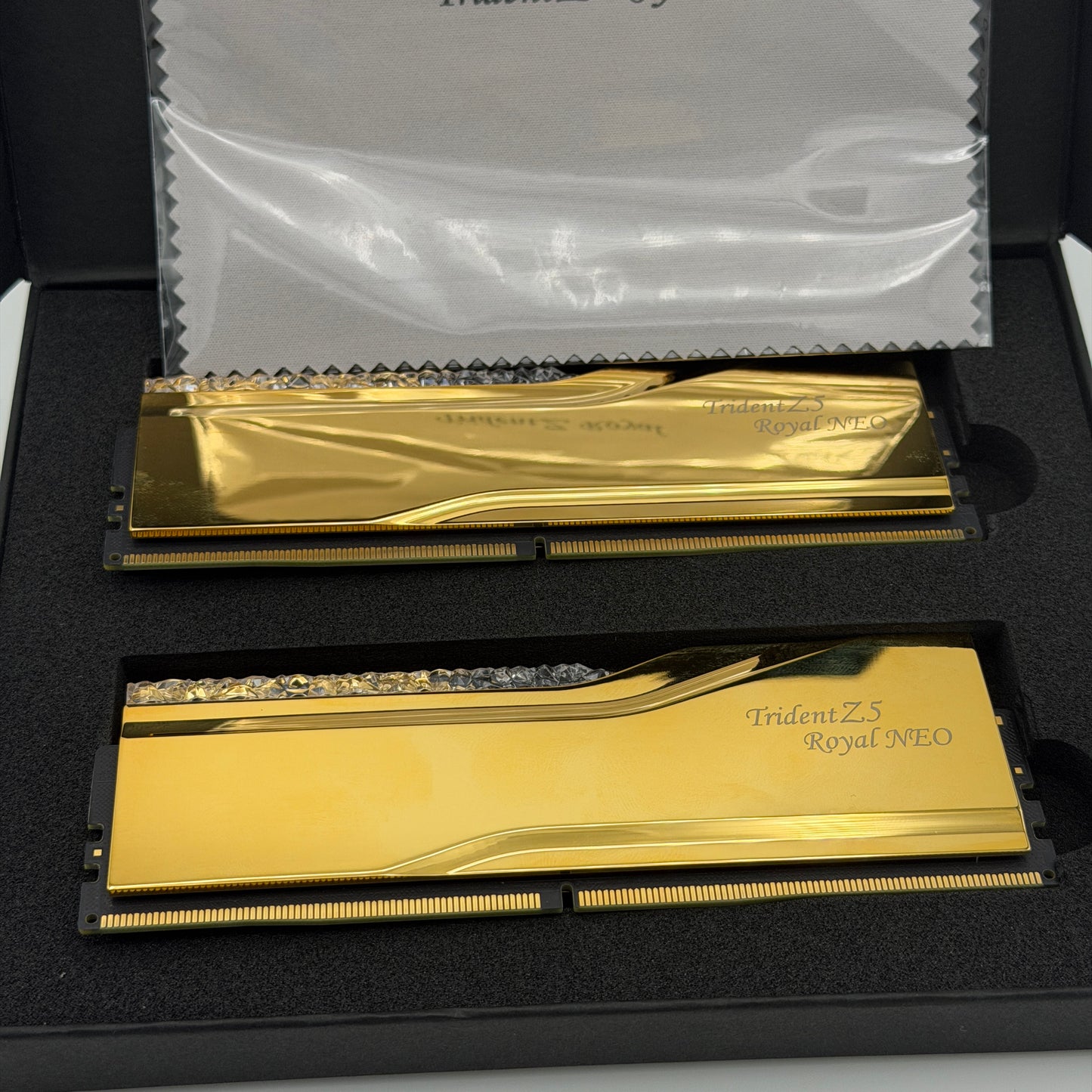 G.SKILL Trident Z5 Royal Neo Series 32GB (2 x 16GB) DDR5 8000 PC RAM - Gold, Used With Box