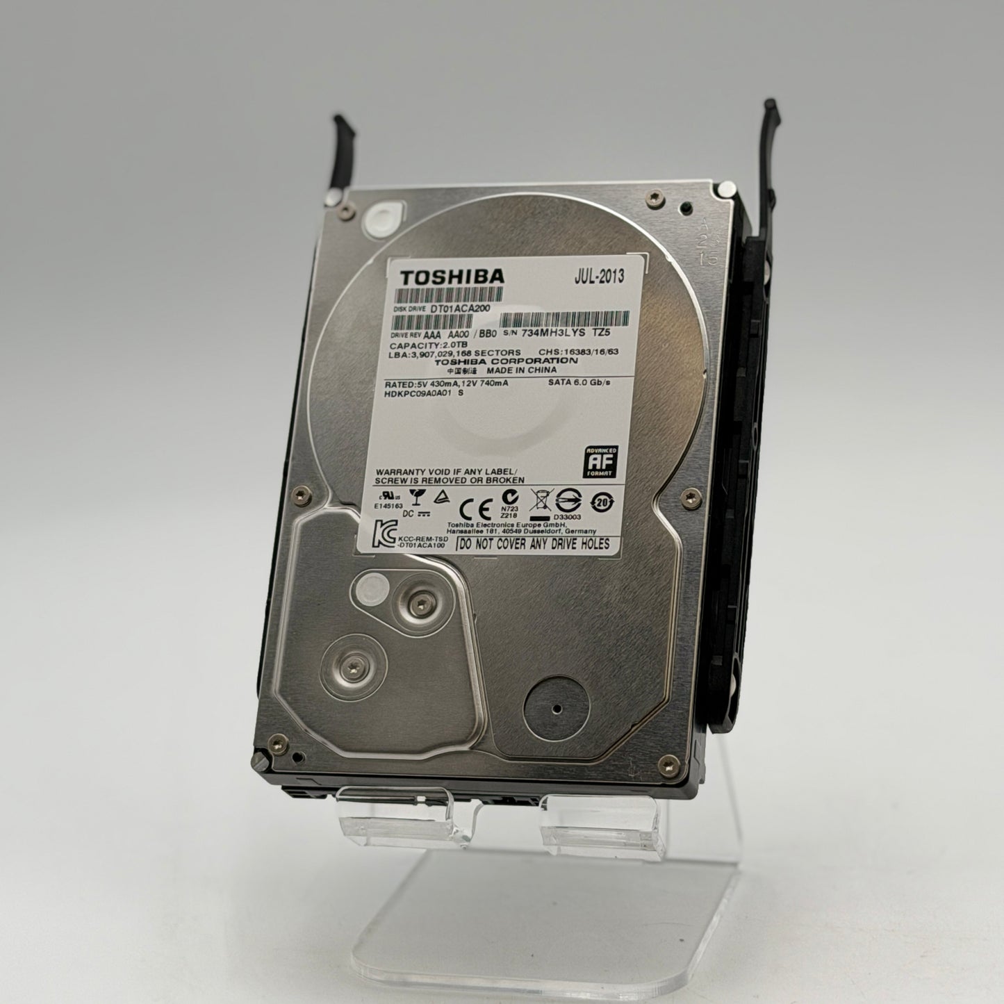Used Toshiba 3.5" DT01ACA200 2TB SATA III Hard Drive - Silver