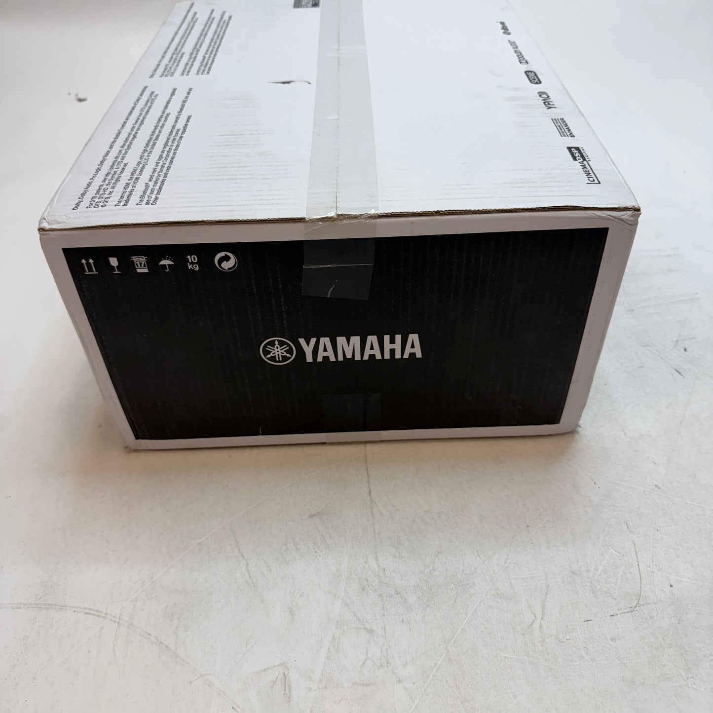 Yamaha RX-V385 5.1-Channel Bluetooth AV Home Theater Receiver NIB