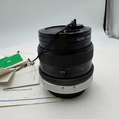 Vivitar 28mm 1:2 Auto Wide Angle Camera Lens Black w/ Caps Case UNTESTED