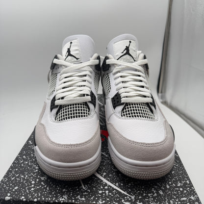 New In Box Jordan Air Jordan 4 Retro White/Black Neutral Grey DH6927-111 10.5