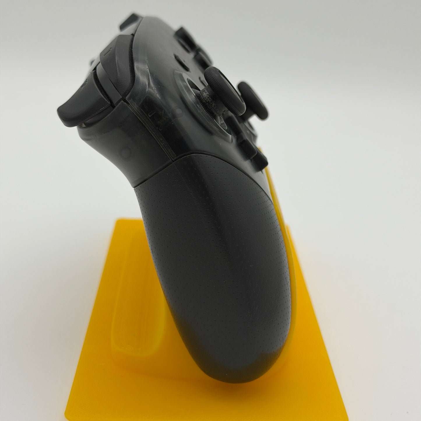 Nintendo Switch Pro Controller HAC-013 Black Used