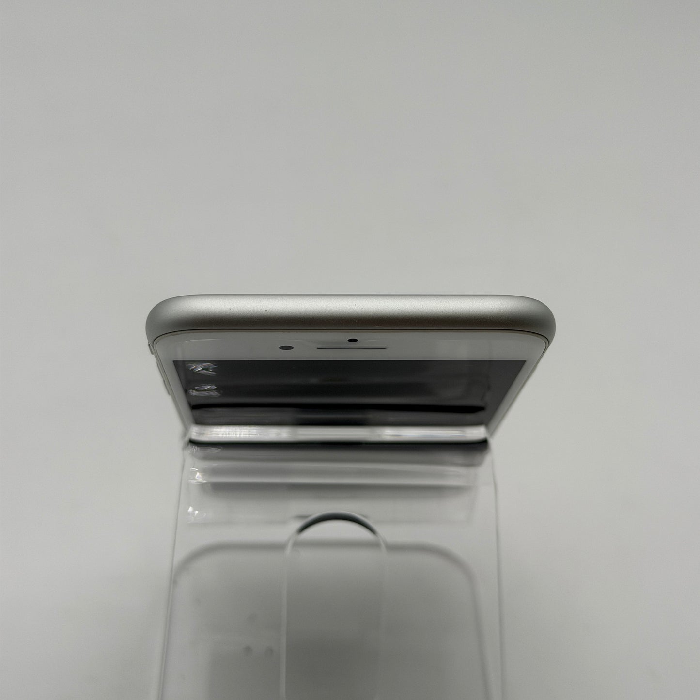 Apple iPhone 8 4.7" 64GB White Unlocked Used