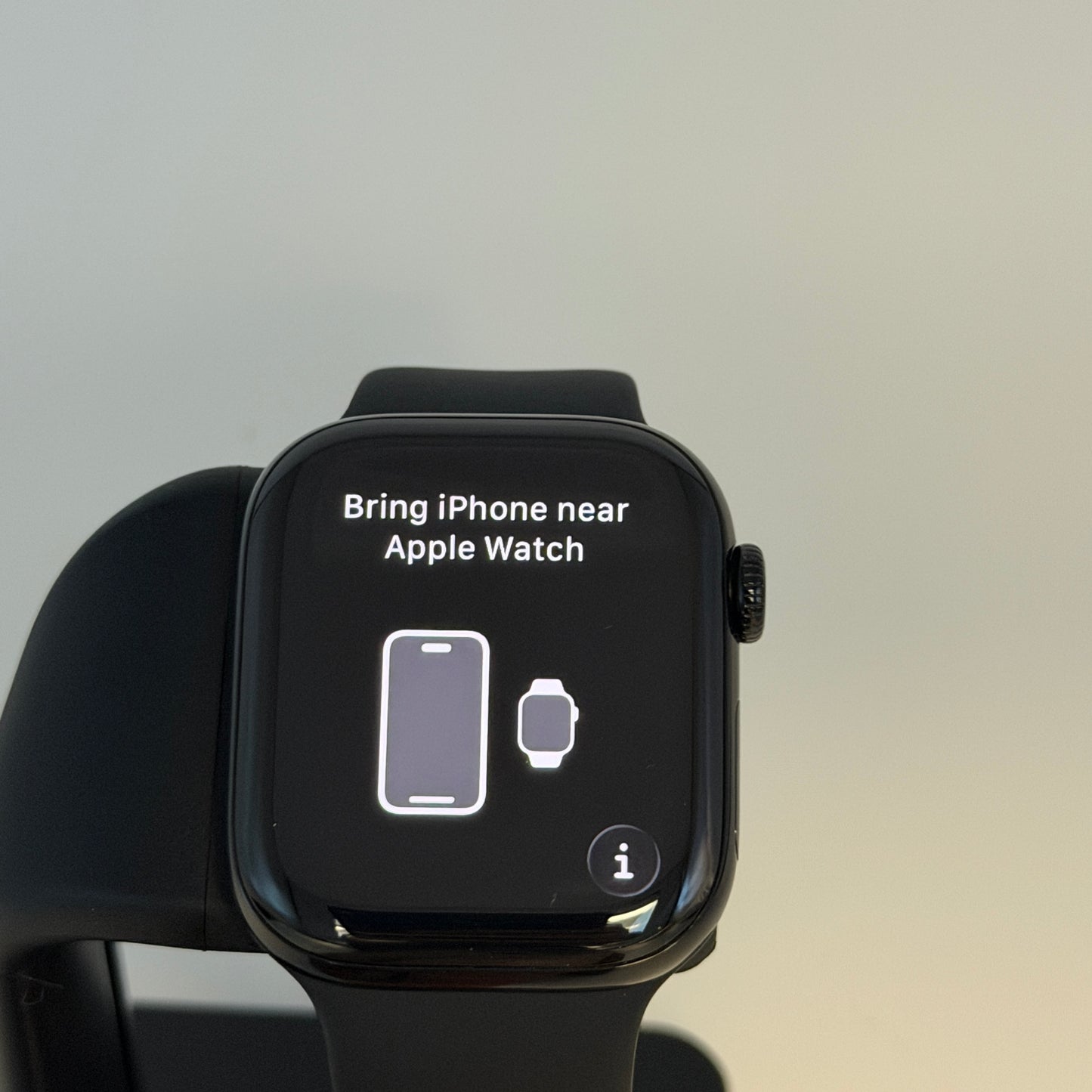 Apple Watch Series 11 42mm GPS A3331 Space Black Aluminum MINTY!