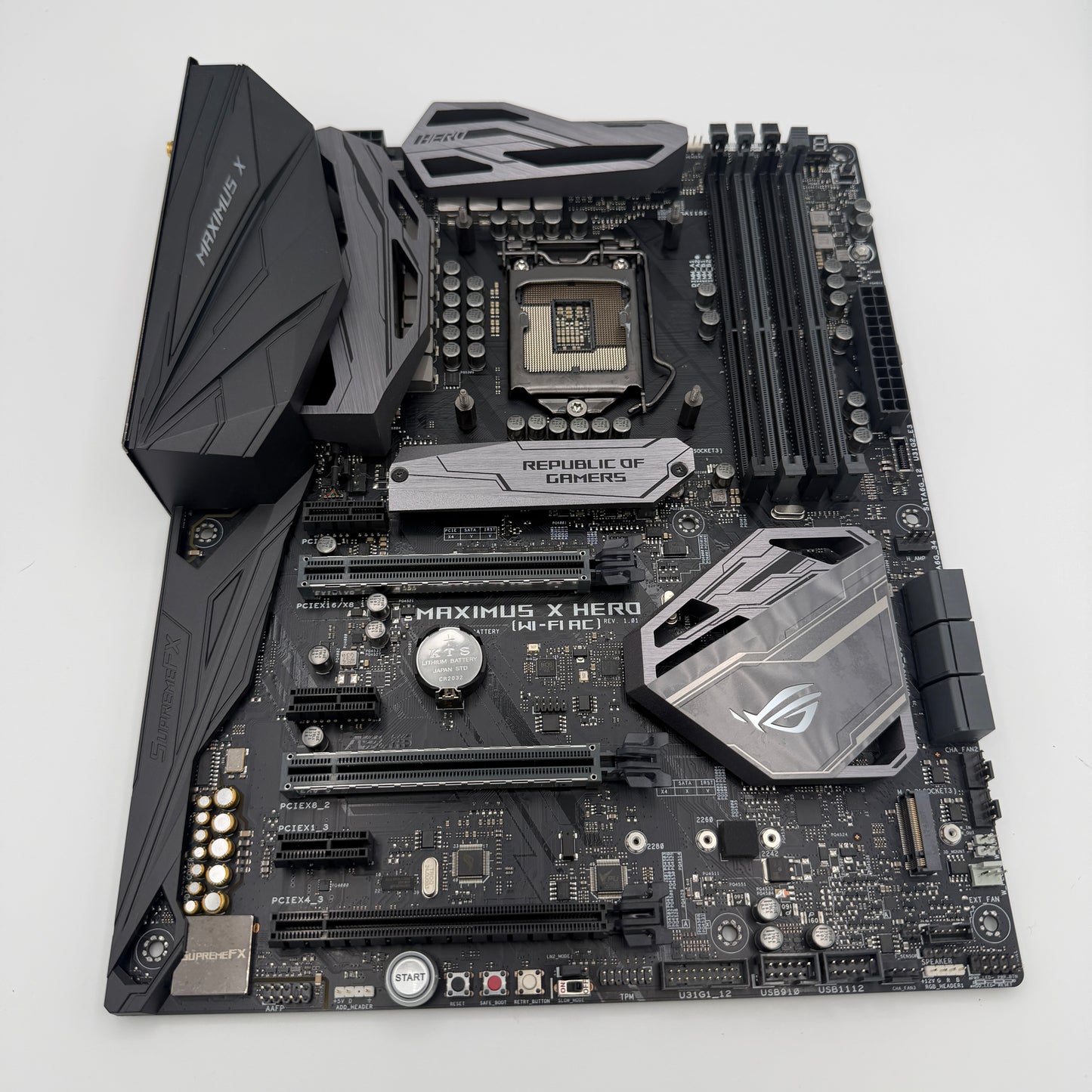 Asus ROG Maximus X Hero Wi-Fi AC LGA 1151 ATX Intel Z370 DDR4 Motherboard