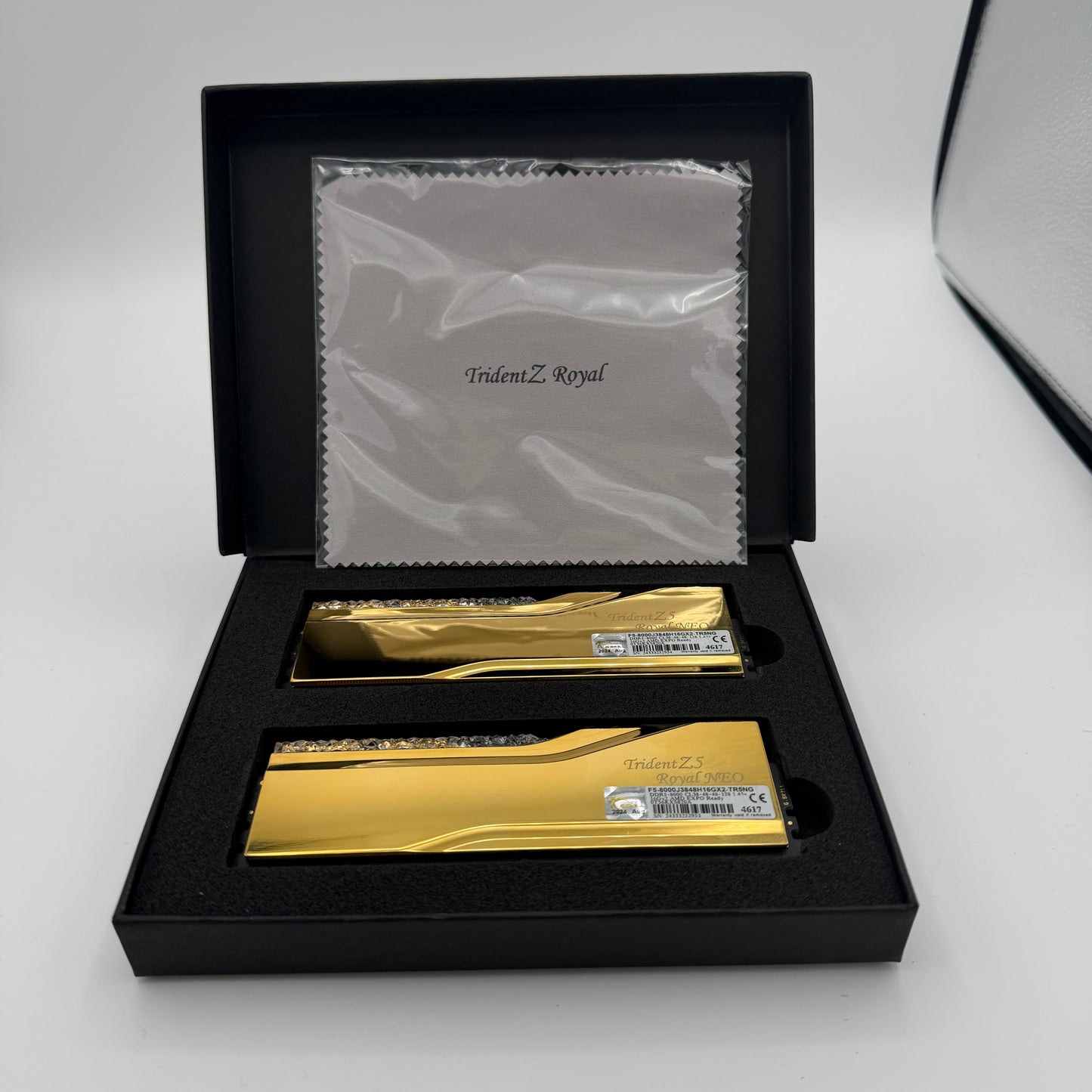 G.SKILL Trident Z5 Royal Neo Series 32GB (2 x 16GB) DDR5 8000 PC RAM - Gold, Used With Box