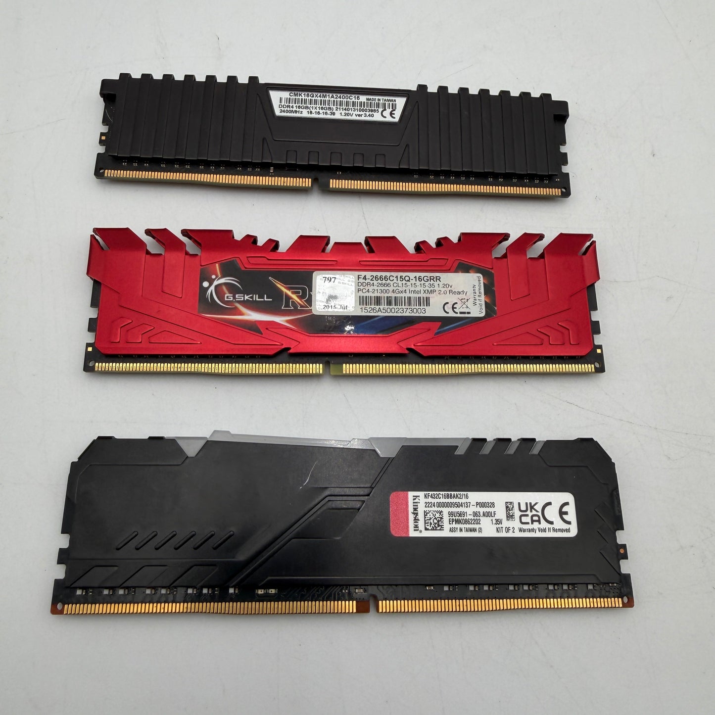 Lot of FOR PARTS OR REPAIR DDR4 RAM RIPJAWS KINGSTON VENGEANCE