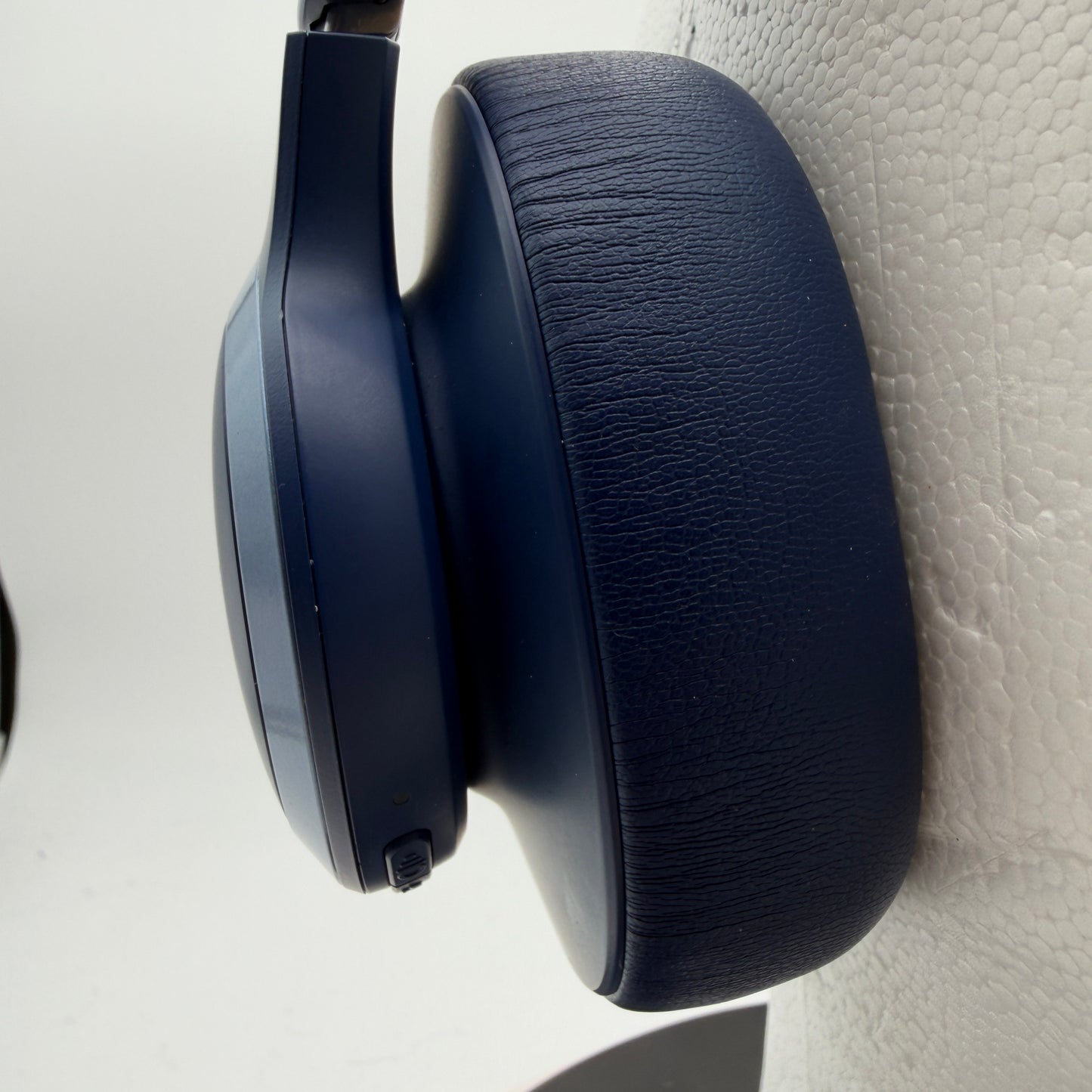 JBL Live 770NC Wireless Bluetooth Noise Cancelling Headphones