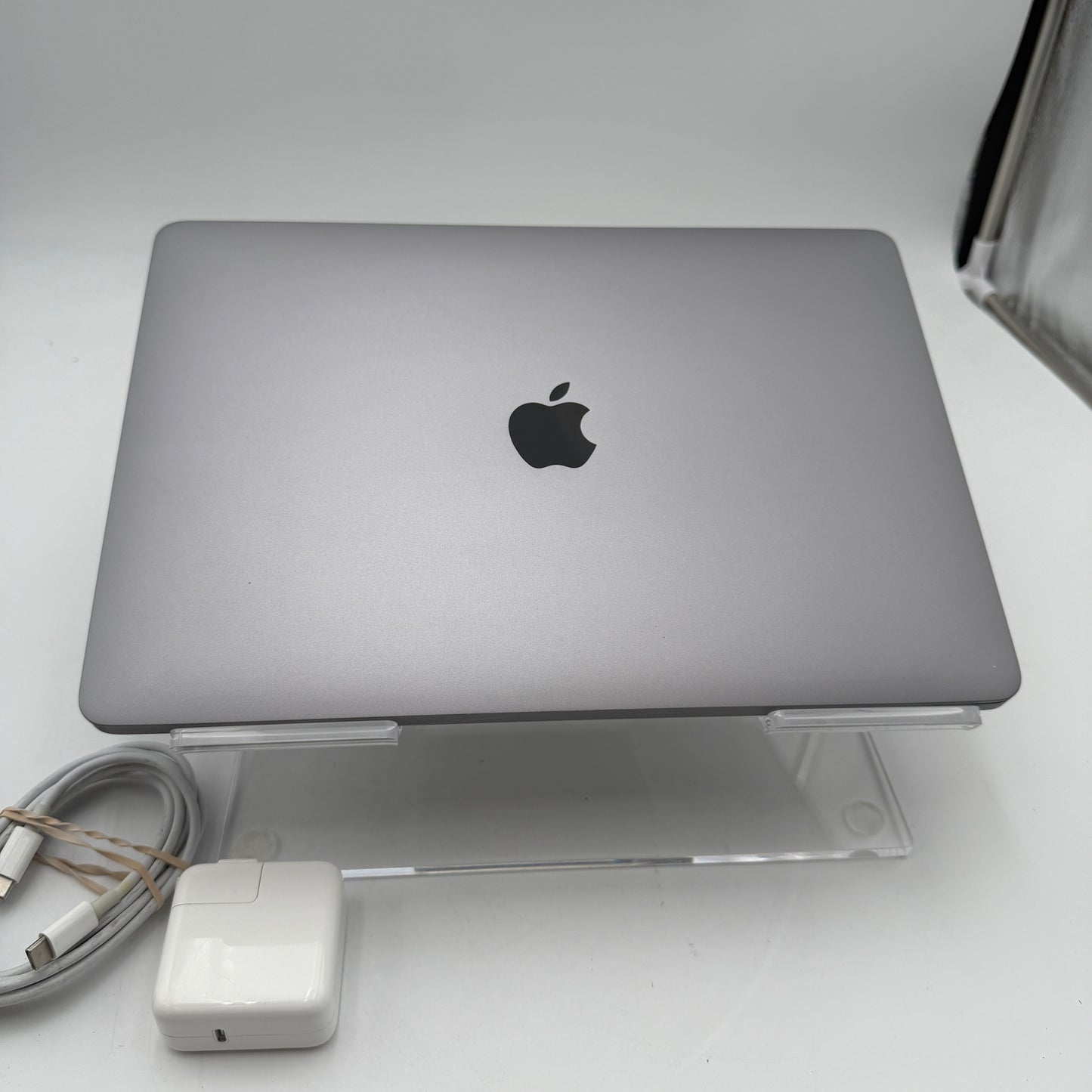 Apple MacBook Air M1 13-inch 8GB RAM 256GB Space Gray A2337 2020 Loose Hinge