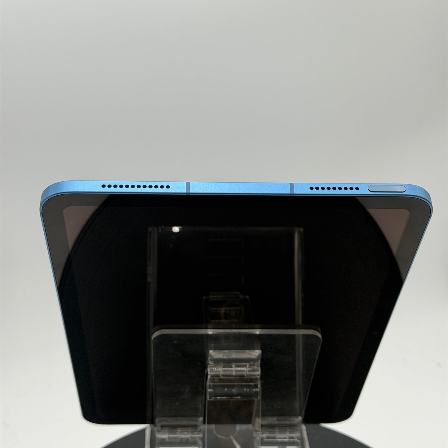 Wi‑Fi Only Apple iPad 11th Gen A16 (2025) 128GB Blue Used A