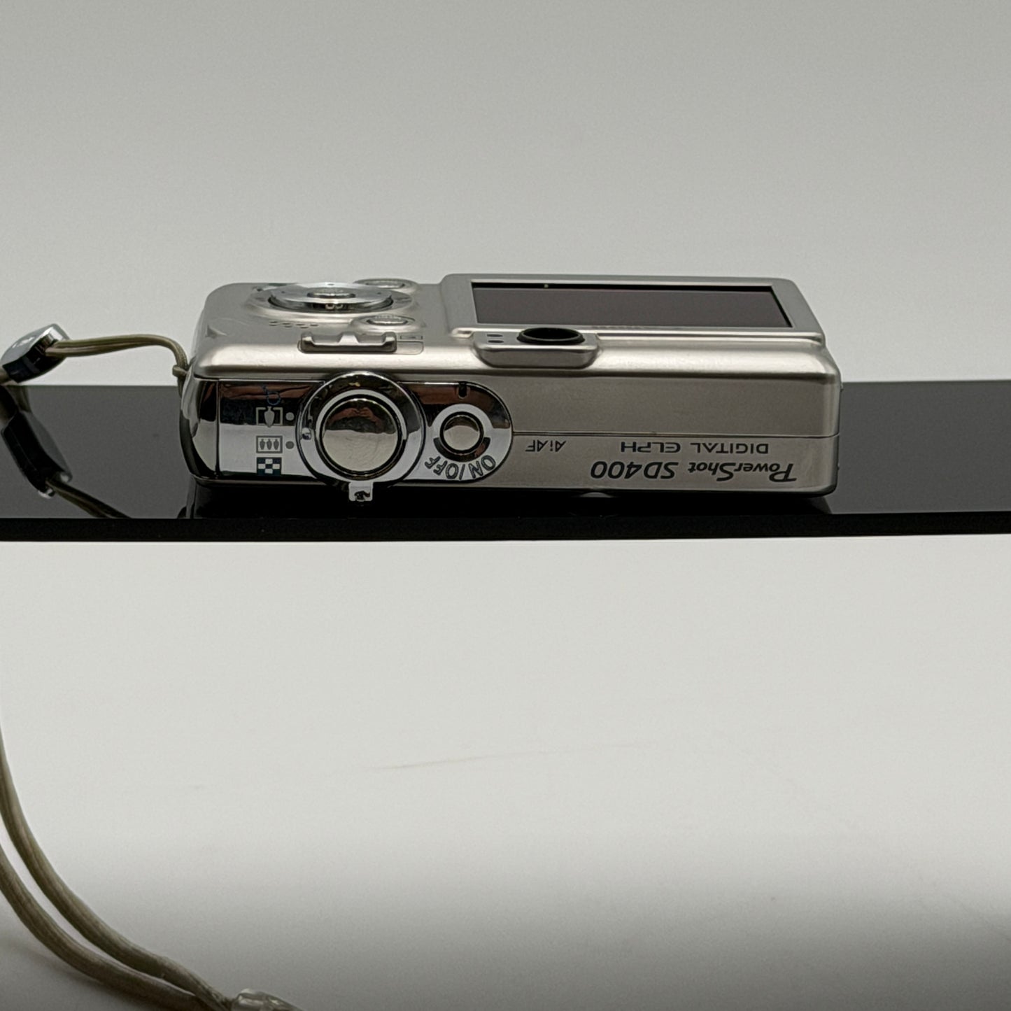Canon Powershot SD400 Digital ELPH Silver 10 MP