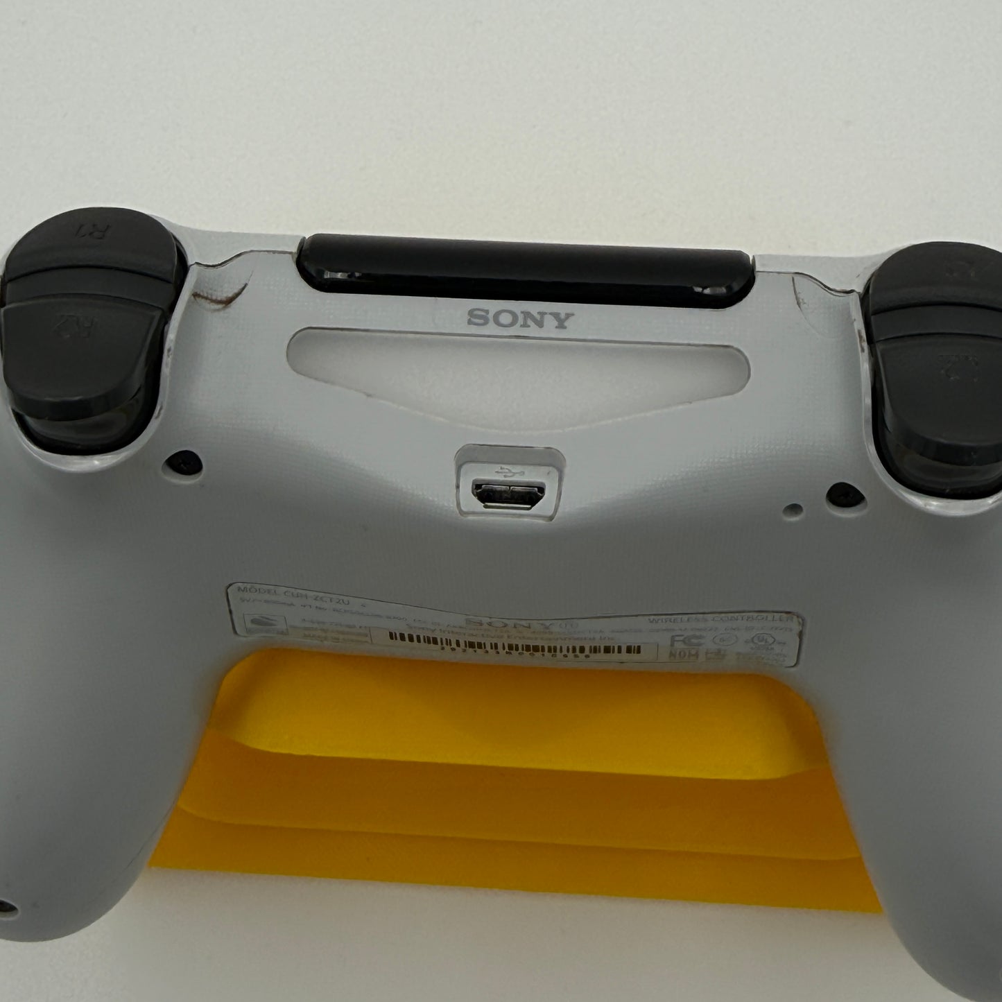 Sony PlayStation 4 CUH-2015A 500GB Console with Controller READ