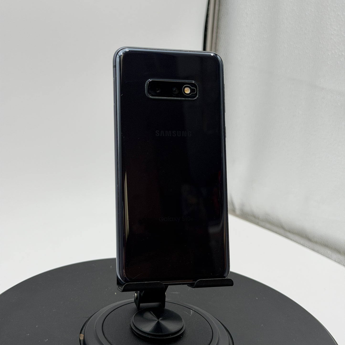 Unlocked Samsung Galaxy S10e 128GB Black