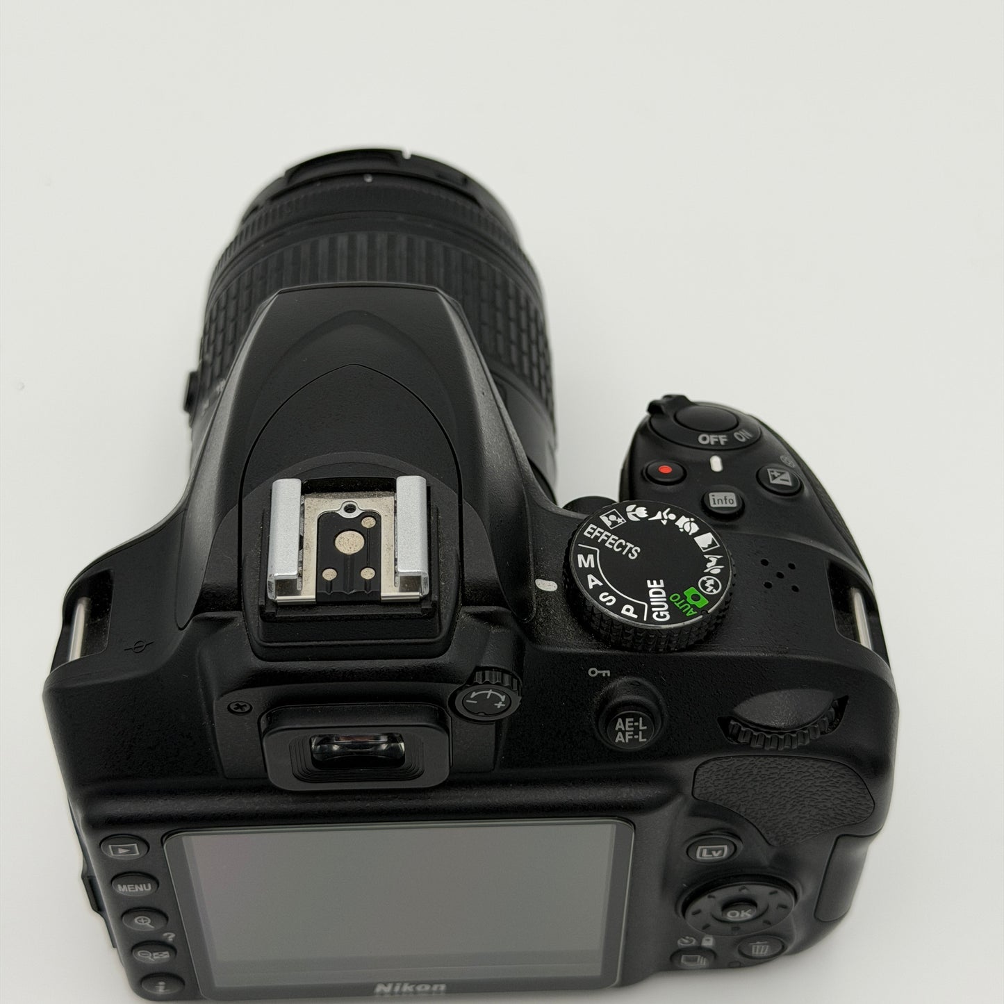 Nikon D3400 Digital Camera With Charger And Lens