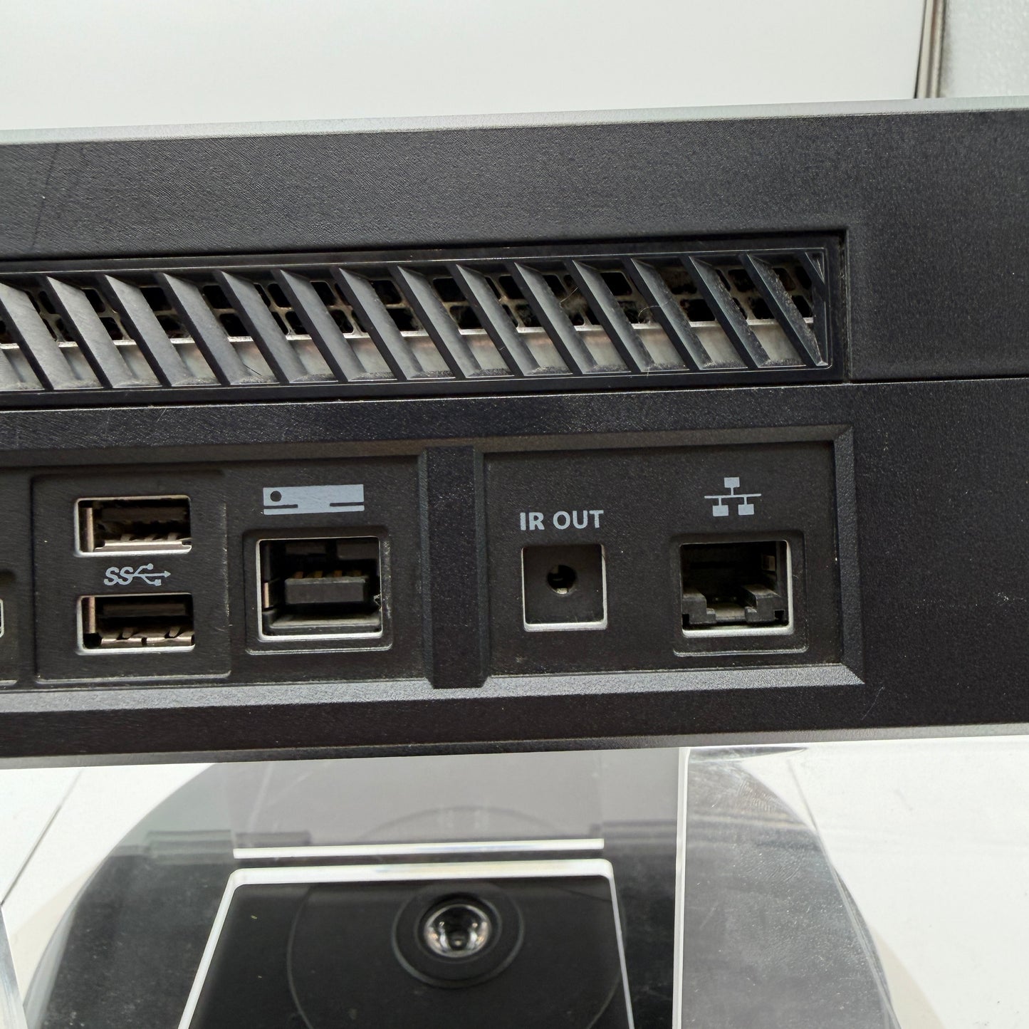 Microsoft Xbox One (1540) 2013 Video Game System Black