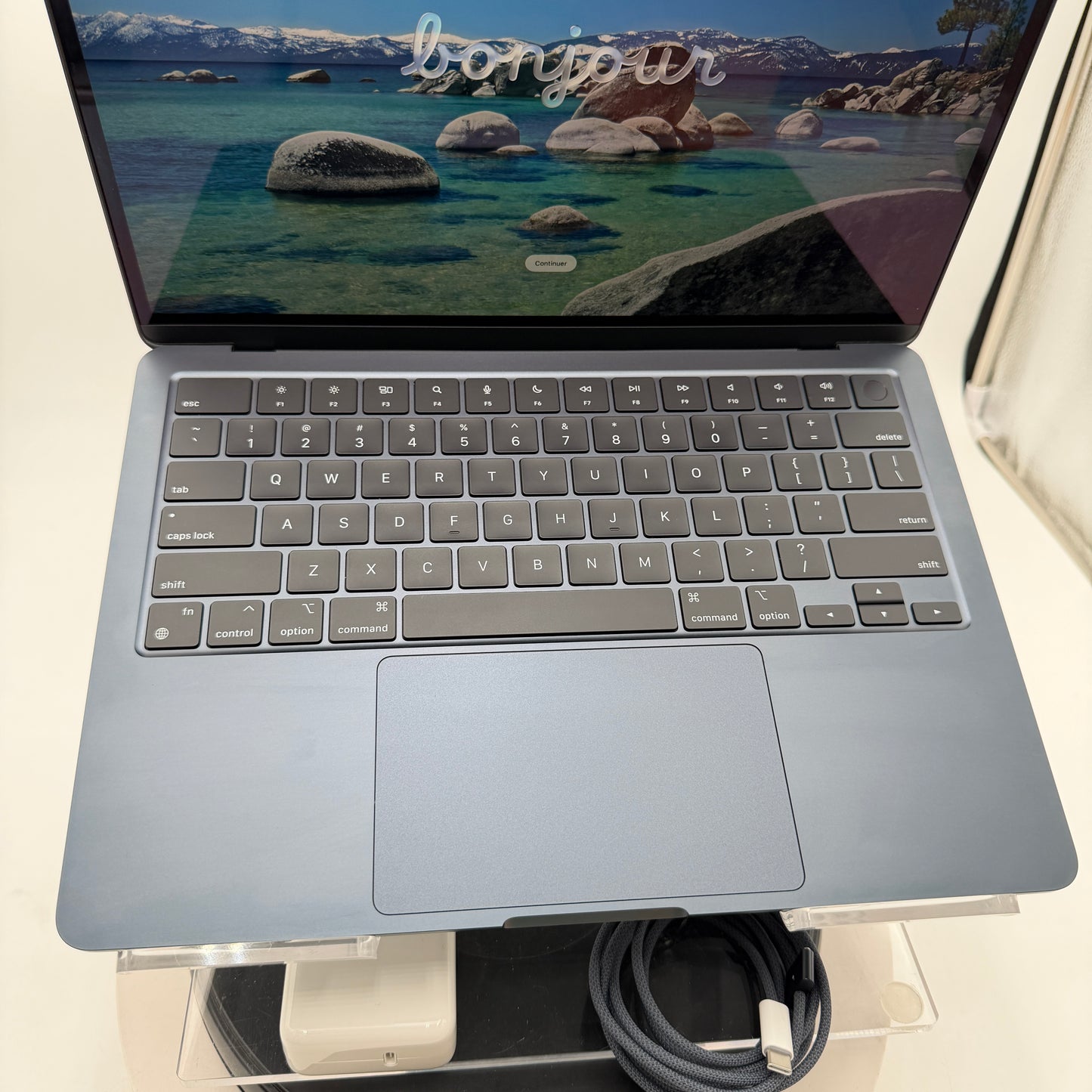Apple MacBook Air 13-inch M2 A2681 2023 16GB 256GB Midnight 100% Battery