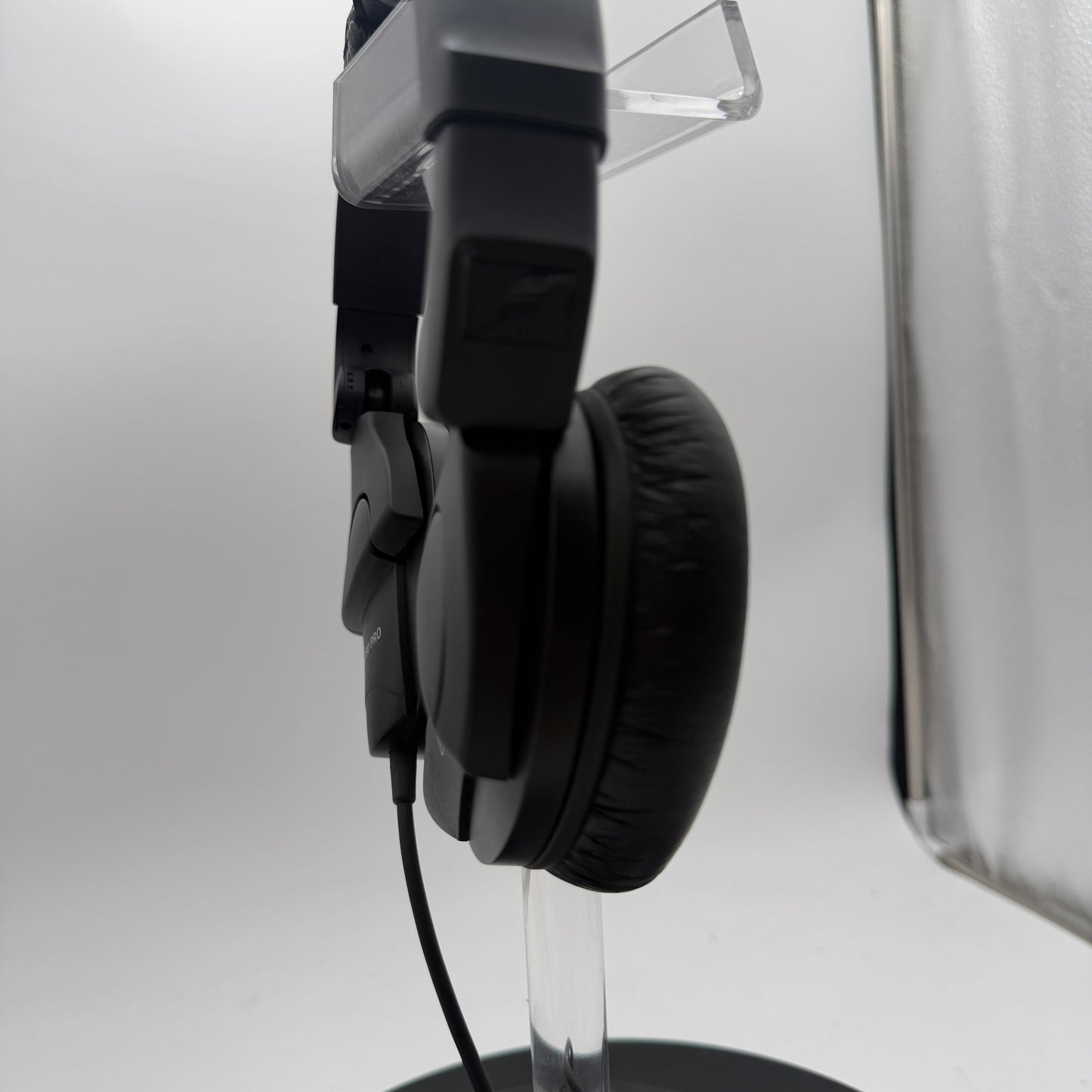 Sennheiser HD 280 Pro Wired Headphones - Black