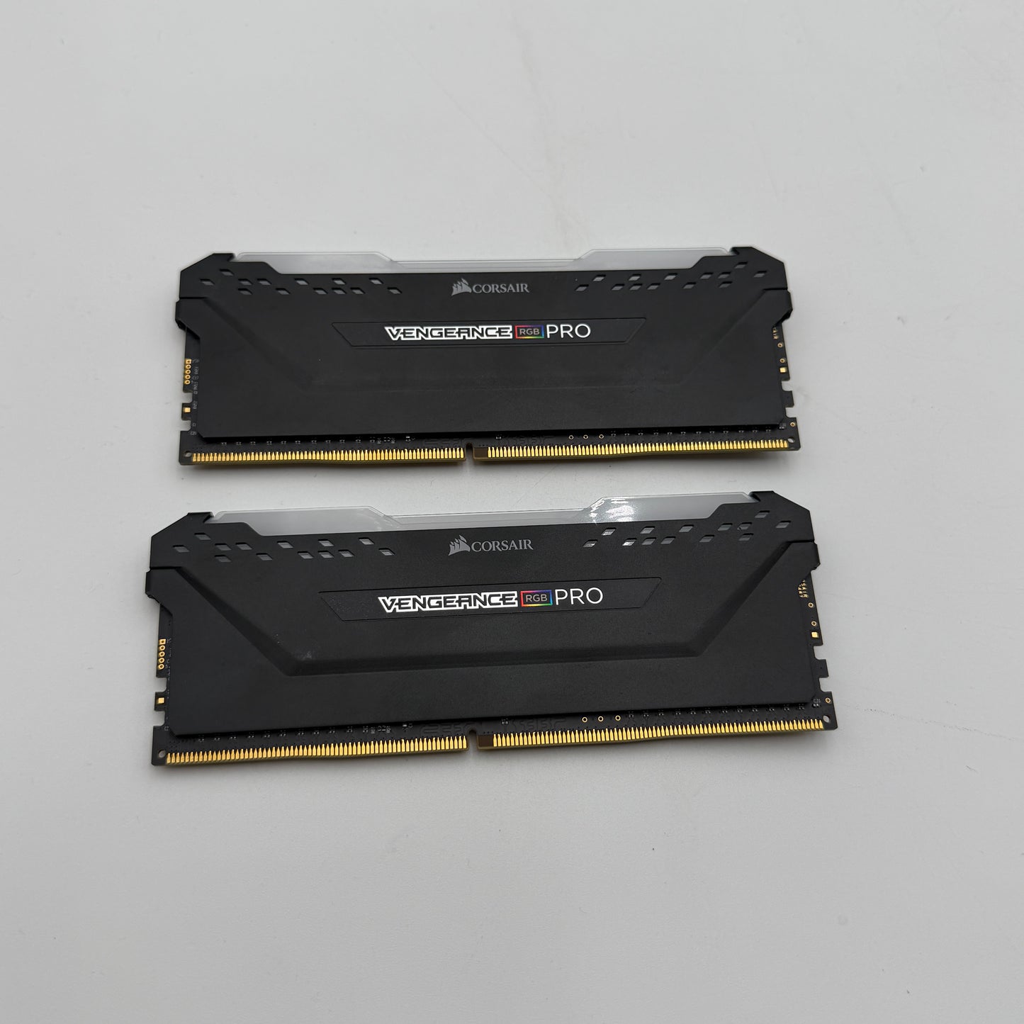 CORSAIR CMW16GX4M2C3200C16 3200 MHz 16GB DDR4 RAM