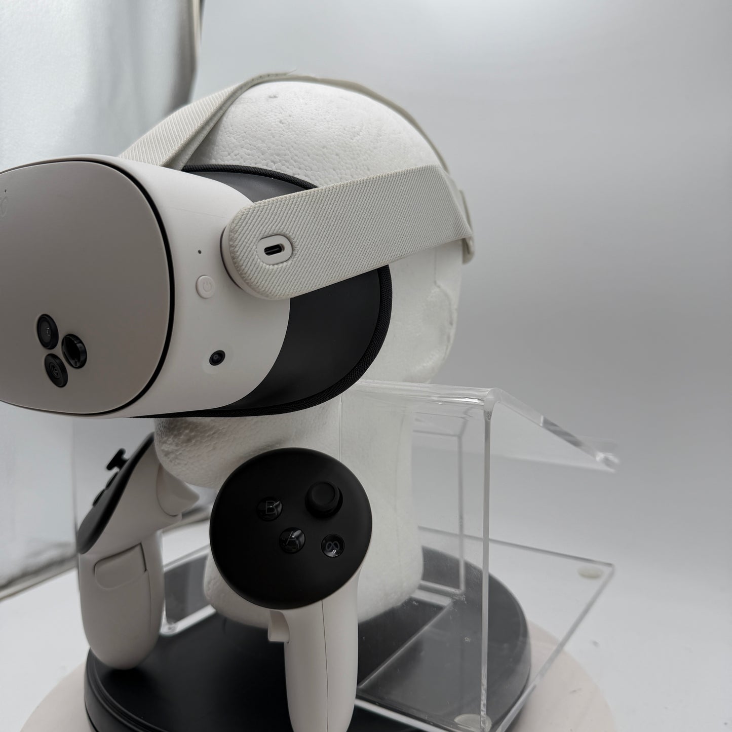 Meta Quest 3s 256GB VR Headset White
