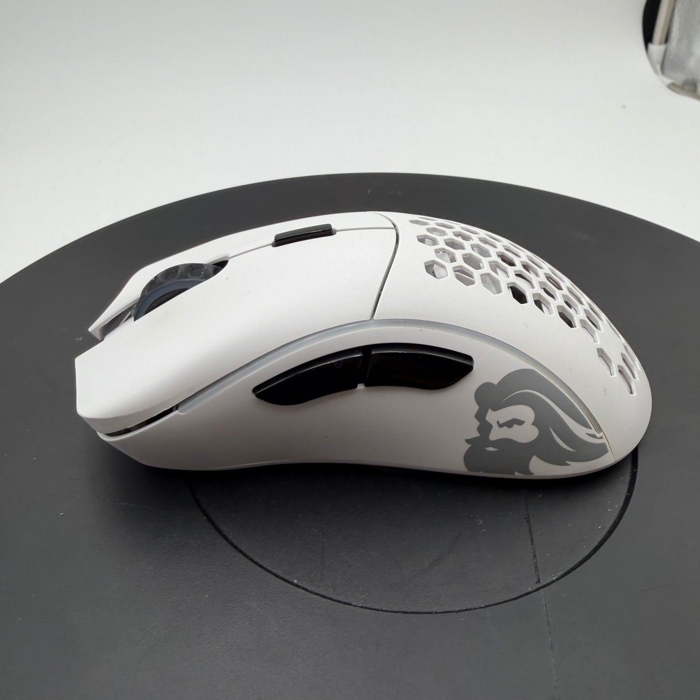 Glorious PC Gaming Model D Gaming Mouse - Gloss White, 69g Lightweight