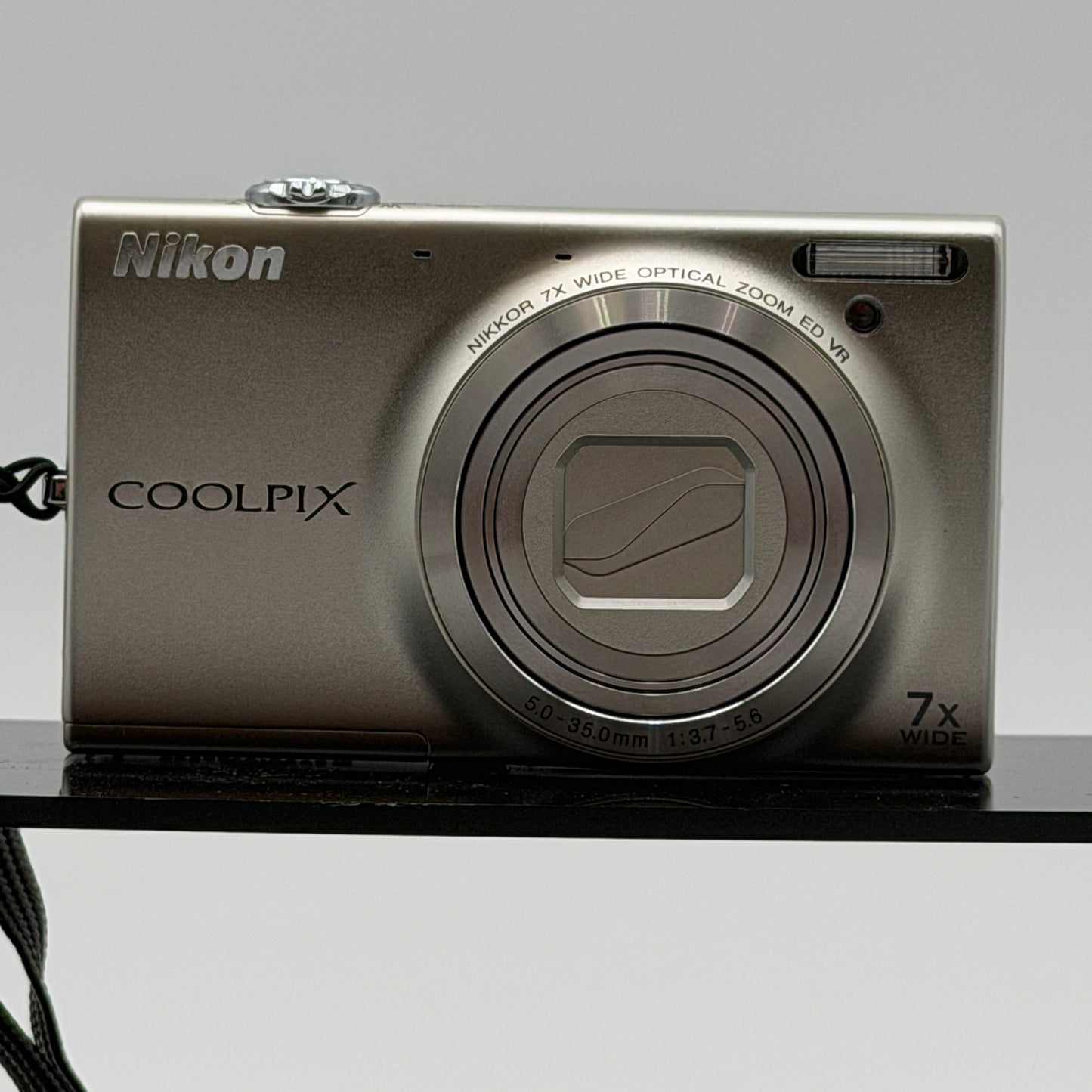 Used Nikon Coolpix S6100 Digital Camera Silver with Carrying Bag