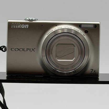 Used Nikon Coolpix S6100 Digital Camera Silver with Carrying Bag