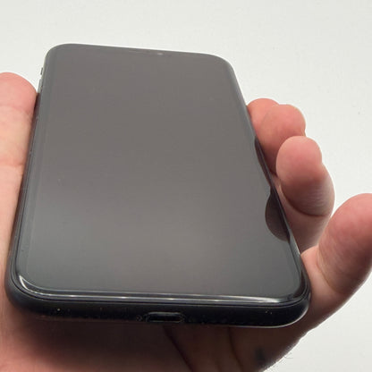 Unlocked Apple iPhone XR 128GB Black Service Bat  READ
